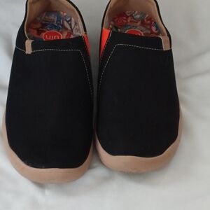 UIN Loafers Women 8.5 Black and Tan Slip-On Travel Comfortable Lightweight Casua